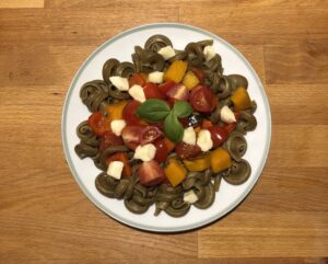 Rezepte Tomate Basilikum Nudeln mit Mozzarella